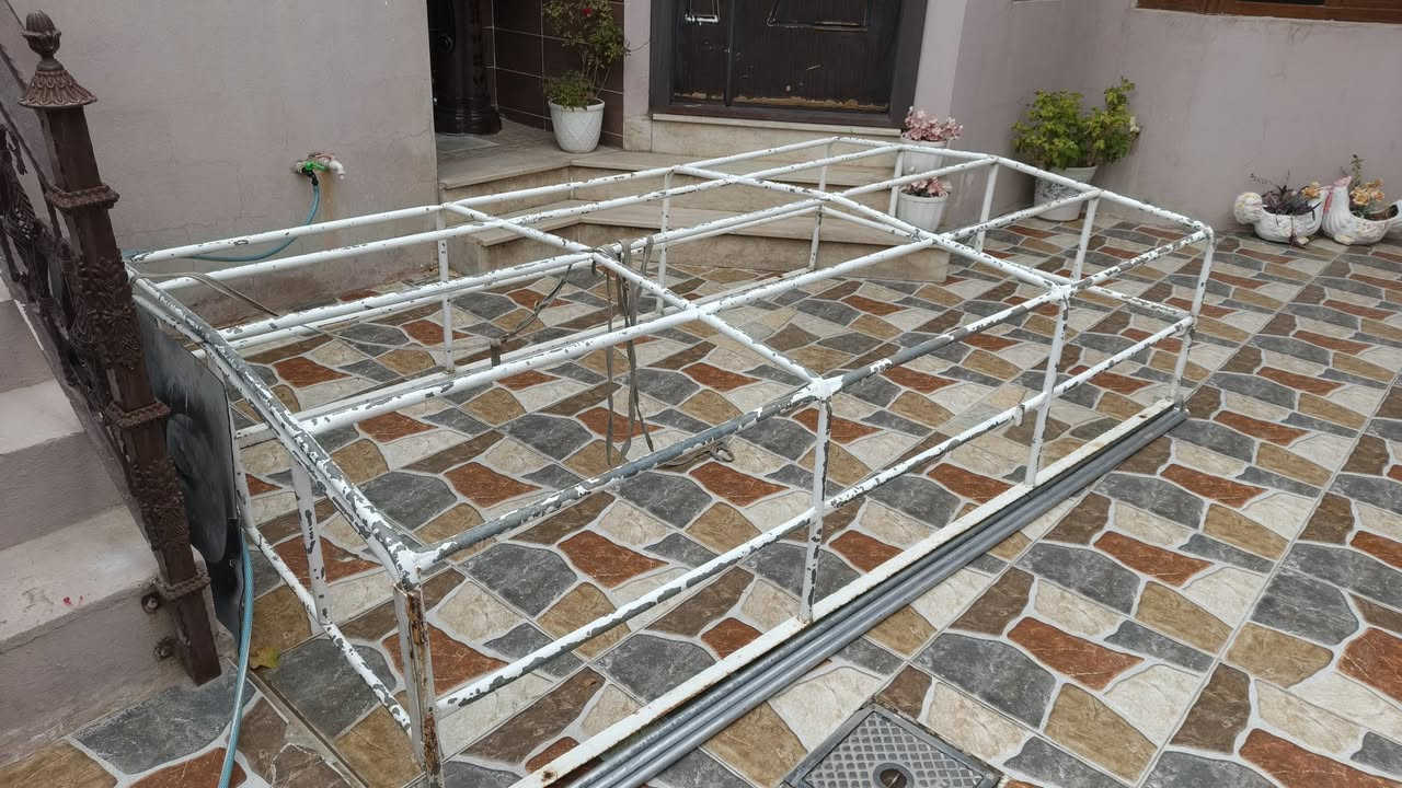 چەمچەی دوو قات کیا حمل
بۆ 3000 و 2700 ئەبێت 
دەرگای پشتەوەی هەیە 
شوێن/ کەرکوک 
                       ***********
سعر 110 و مجال
