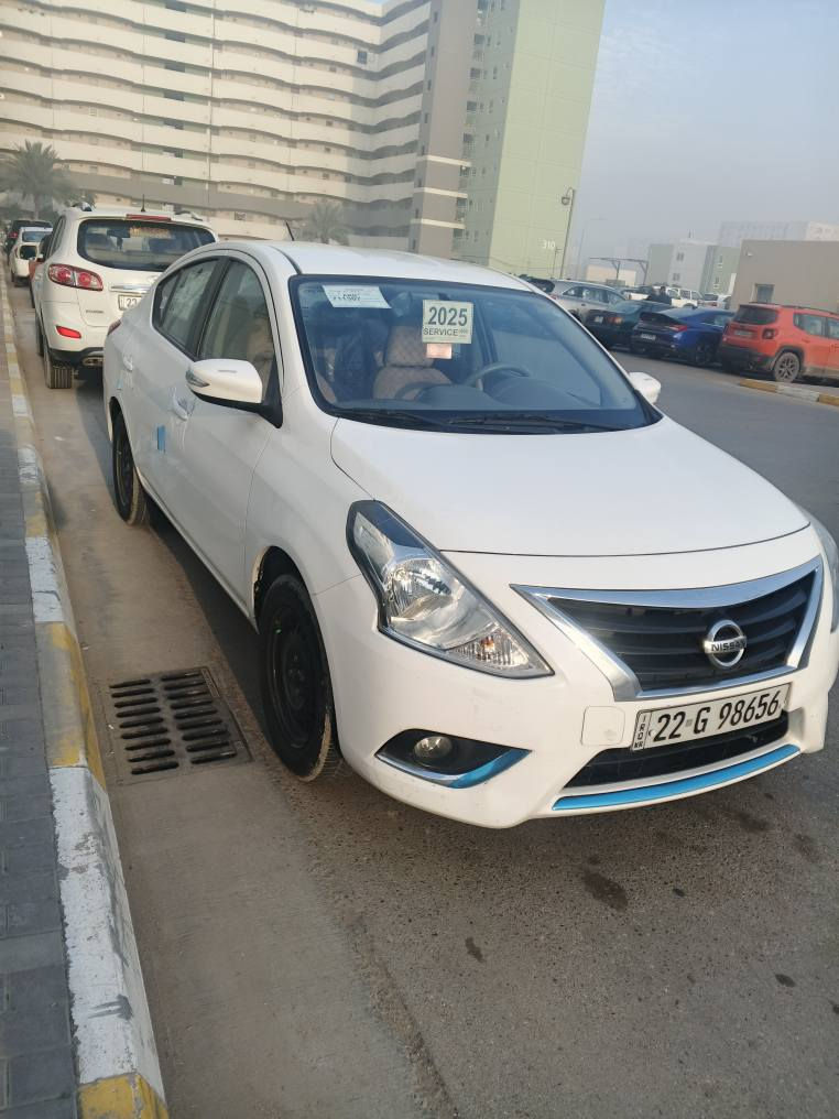 نيسان سني موديل 25ماشيه 20الف كيلو مكفوله بس اصبعين حافه الباب الجوة بارد والباقي مكفول رقم اربيل هزة جديدة/*********** المدائن, بابل
