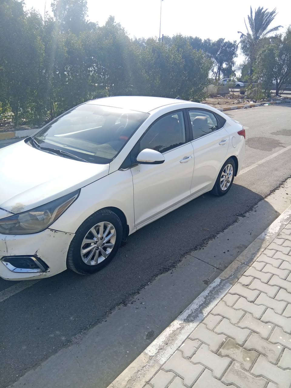 السلام عليكم اكسنت للبيع موديل 2019 أمريكي حادثهة بجم خفيف أي قطعة ما امبدلة بيهة تحكم ستيرن تبريد تتفئة السيارة نظيفة واحلة من الصور خير من الله وبيهة منظومة زنون وبسمي عارضهة 120 وبيهة مجال ممتواجد عل فيس اتصل وادلل رقمي *********** بكانهة بغداد الجديدة
