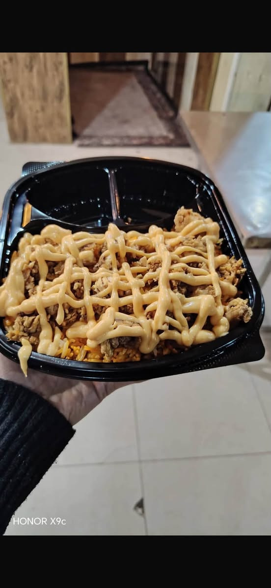 🔥🍢 مشويات أبو أيمن 🍢🔥
الطعم الأصيل… والنكهة اللي تخليك ترجع كل يوم 🤤

✨ عرضنا المميز اليوم بس بـ 10,000 دينار ✨

احصل على:

🍗كنتاكي قطعه كبيره1

🍔 برگر لحم 2

🥙زنجر دجاج1

🍛 نفر ريزو 1

🍟كلاص فنكر حجم وسط1

🎇🎇🎇🎇🎇🎇

✅ لحوم طازة يومياً

✅ أسعار مناسبة للجميع

✅ خدمة سريعة ومكان عائلي

🎇🎇🎇🎇🎇🎇

📍 العنوان: [القيارة الشارع العام قرب جامع الرمانه مجاور مرطبات النجوم ]

📞 للطلب:***********

لا تخلي العرض يفوتك 😍🔥

مشويات أبو أيمن – اللذة عنواننا
