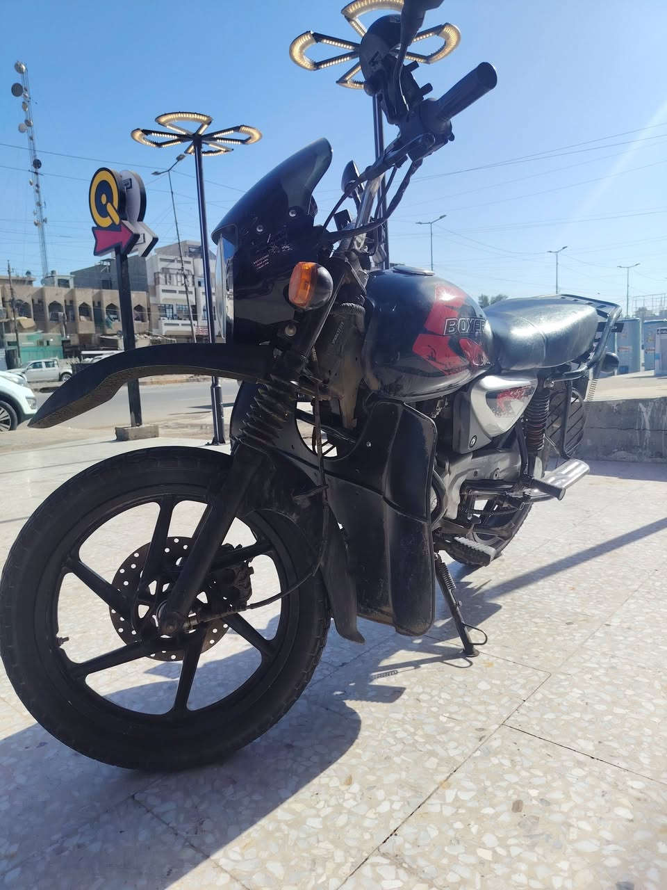 السلام عليكم بوكسر مديل 23
ما مرقم أوراق اصولي كبل احولك وتروح ترقم
شراي تصل وبلخدمه  ***********
