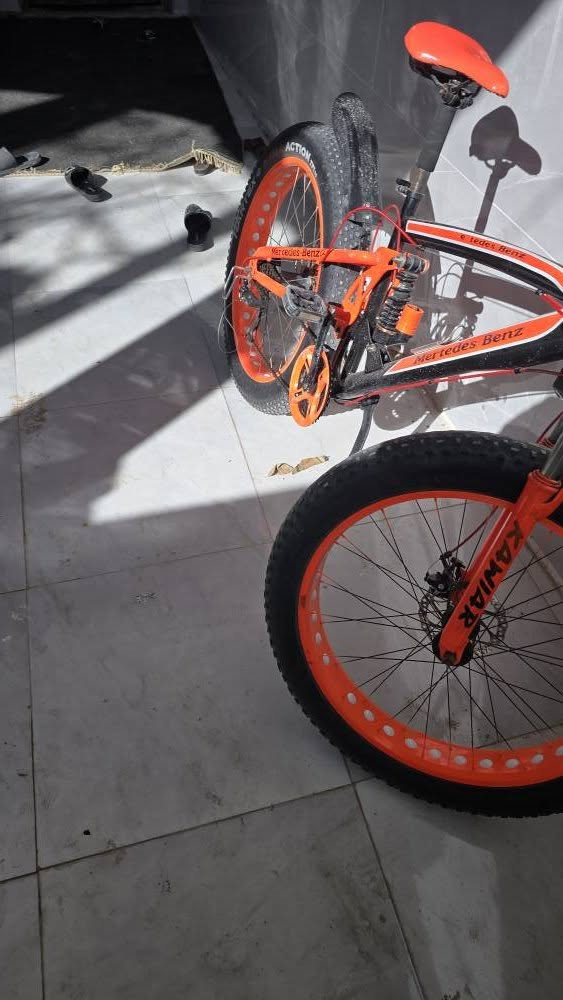 بيسكل دبابه للبيع لونه مميز حراري
حجم 26
بي ميزه السرج هايدروليك يصعد 
كالمل مكل البريكات خلفي امامي شغال
دبلات خلفي امامي شغال
مشكلته بس العكرب معرف اسوي
سعره 150 وبي مجال بصيط حك الجيه
مكاني كربلاء الحولي 100 خلف السفاره التركيه
0772190515 
***********
خاص موجود وتساب موجود واتصال كربلاء, العراق
