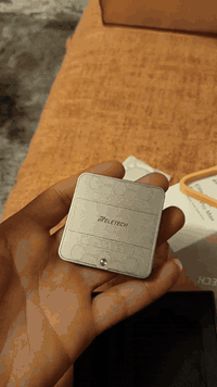 هذا محرك أقراص صلب خارجي من نوع Reletech Elite9 Series SSD. 

جهاز تخزين احترافي محسن للتصوير الفوتوغرافي.

متوافق مع أجهزة الكمبيوتر المحمولة والأجهزة اللوحية والهواتف الذكية وأجهزة التلفزيون.

يتميز بسرعات قراءة وكتابة تصل إلى 2000 ميجابايت/ثانية.

يستخدم تقنية 3D NAND TLC للتخزين.

تصميم متين ومحمول مع تحكم حراري فريد.

السعر 125 الف 
***********
