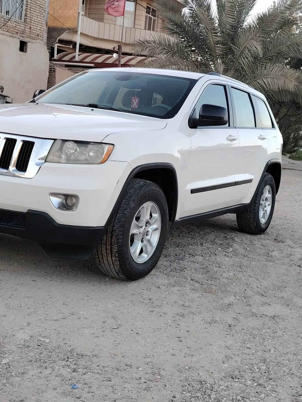 السلام عليكم جيب لاريدو موديل 2012 داخله كلين بيه صبغ  بدون دواخل السياره جديده و جاهزه
محرك 3600  لا تبخير و لا تنقيص

تو ويل المرغوب

صدر امامي عربانه خلفيه جديد

كامره
بصمه
تحكم كشنات كهربائي
تشغيل عن بعد 

السياره ليبل واحد

السياره كفاله لغد شاصي مكفول السعر ١٤٨ وبيها مجال 

رقم بغداد باسمي   تحويل ثاني يوم السياره جاهزه مكان السياره بابل  المسيب
***********
