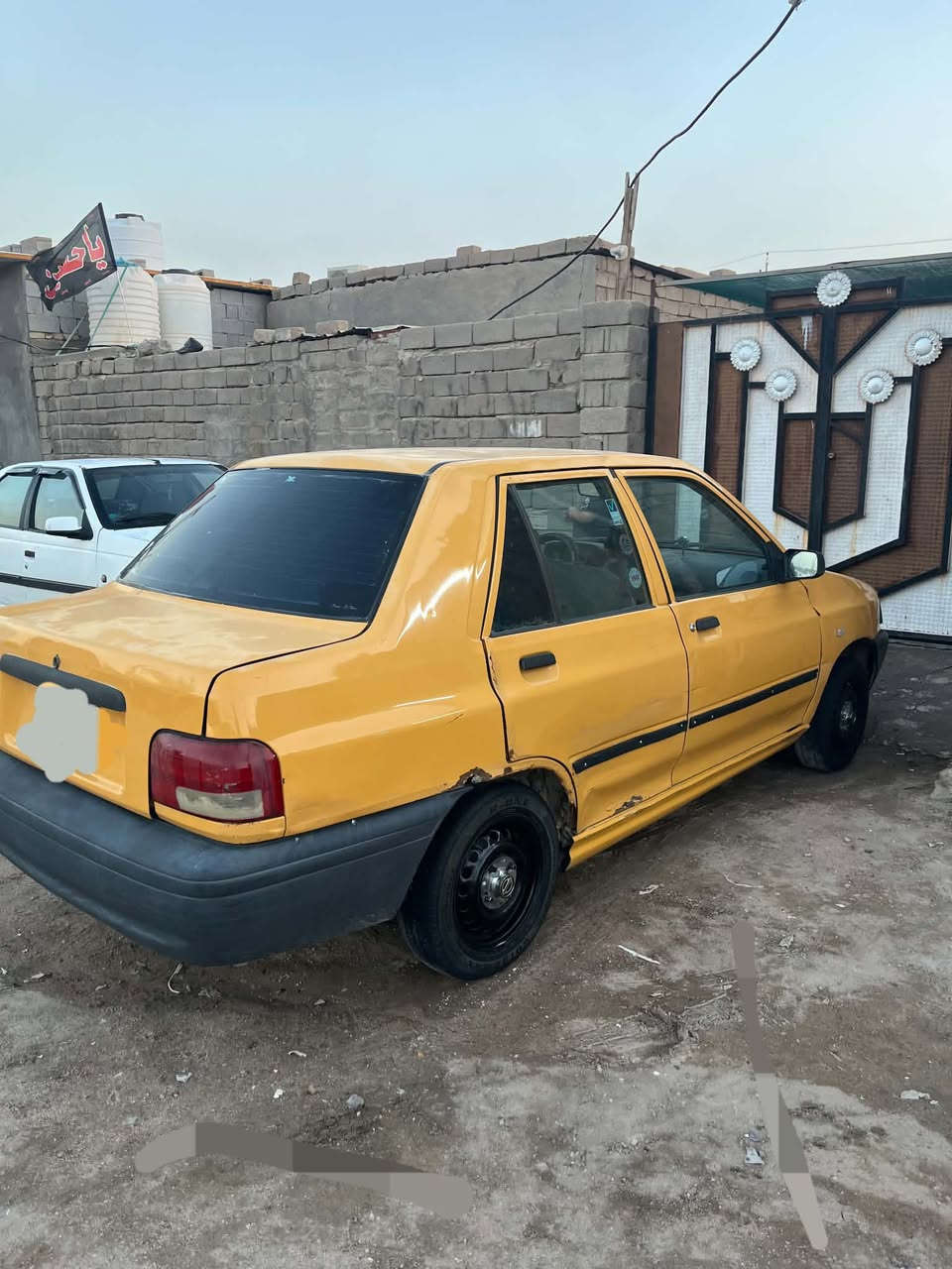 سلام عليكم من رخصت المدير الكروب سايبه مديل 2015مكينه وكير خير من الله البدي شوف الععن كهربائية كلهه شغاله رقمها صدامي بدون 
راعي تعهدلك سرقه وعشاء
كوم حديد السعر 10وبيهه 
مجال العنوان الزبير ***********

