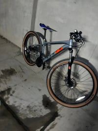 • النوع: دراجة جبلية (Hardtail MTB) • الماركة: Marin • الإطار: ألمنيوم...