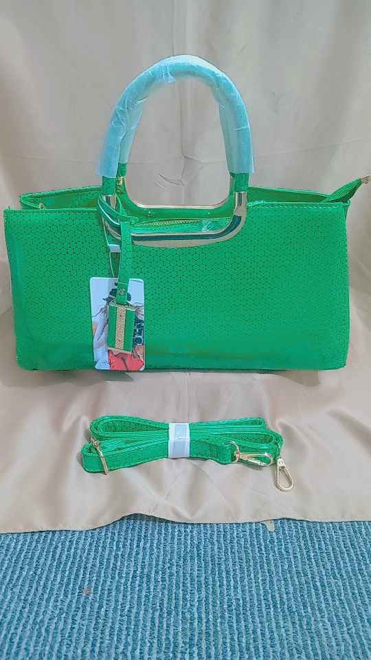 جنط فاشن درجة اولى ماركات عالمية بالتصاميم العصريه كربلاء, العراق


**إذا كنت صاحب هذا الإعلان وتريد حذفه لأي سبب، رجاءا أرسل رسالة إلى الدعم الفني**