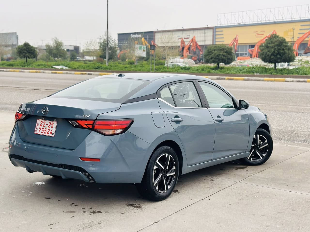 السلام عليكم
نيسان سنترا موديل : 2024
لون سمنتي مرغوب 
سعر 127ورقه بدون رقم ( تترقم شمالي )
حجم المحرك : 2.0L ( 4 سلندر )
ماشية 5,000 فقط 

حادث : نص بود صبغ
بدون دواخل 💯 
ايرباك سستم

المواصفات : 
‏‎بصمة ابواب 
‏‎بصمة تشغيل 
تشغيل عن بعد
‏‎شاشة كبير‏
اوتو هولد: Auto Hold
اوتو ستارد : Auto Stard 
رادار امامي (تحديد مسار)
‏‎رادار جانبي (نقاط عمياء)
‏‎رادار خلفي (التحذير من الاصطدام)
‏‎حساسات امامي
‏‎حساسات جانبي 
‏‎حساسات خلفي 
نظام : Eco - Normal - Sport
تحكيم ستيرين
ستيرين هيتر
تبريد مركزي
لايتات ليد وعدسة زينون 
بكلايتات LED
ويل كروم

 للاستفسار واتساب ☎️ ***********

العنوان / اربيل شارع 100 (معرض اربيل كارس)
