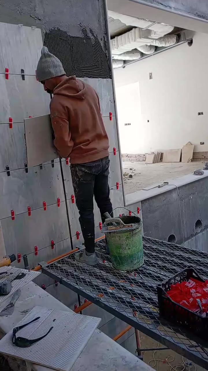 السلام عليكم
خلفة سيراميك ، الواح ، بورسلين ، كاشي ، مرمر  
شغل درجه اولى اسعار مناسبة مكاني بغداد الجديده التواصل***********
