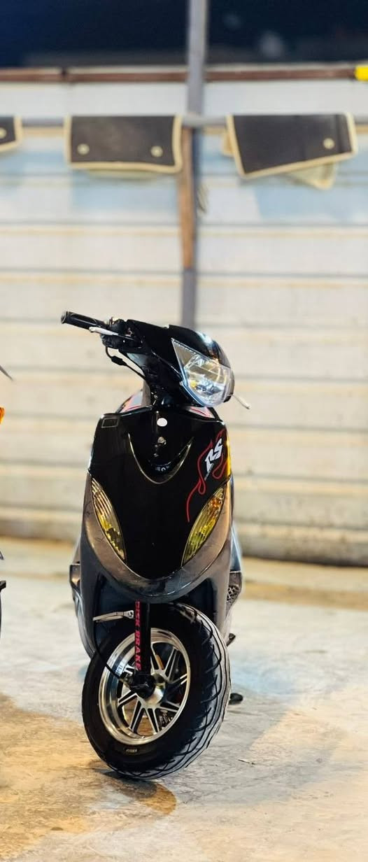 سلام عليكم 🙋🏻
دراجه للبيع 💸
شرط ما مفتوح برغي بيه 🔩
شلعه ومعدل الدراجه رمبه 🪬 
لون مميز ختم وي لمحرك 📝
الدراجه شرطه من كلشي 🔗
بيه ويل 🛞
بيه قبق فلاوين ⚙️
دراجه كلشي بيه شغال من كلشي 💡
دراجه بلاديه ما ملعوب بيه وجيب وياك الف مصلح اذا مفتوح بيه برغي واحدتاخذه ابلاش 🛠️
المكان رميثه 📍
السعر مناسب  💵
الخاص مفتوح 🔑
.***********
