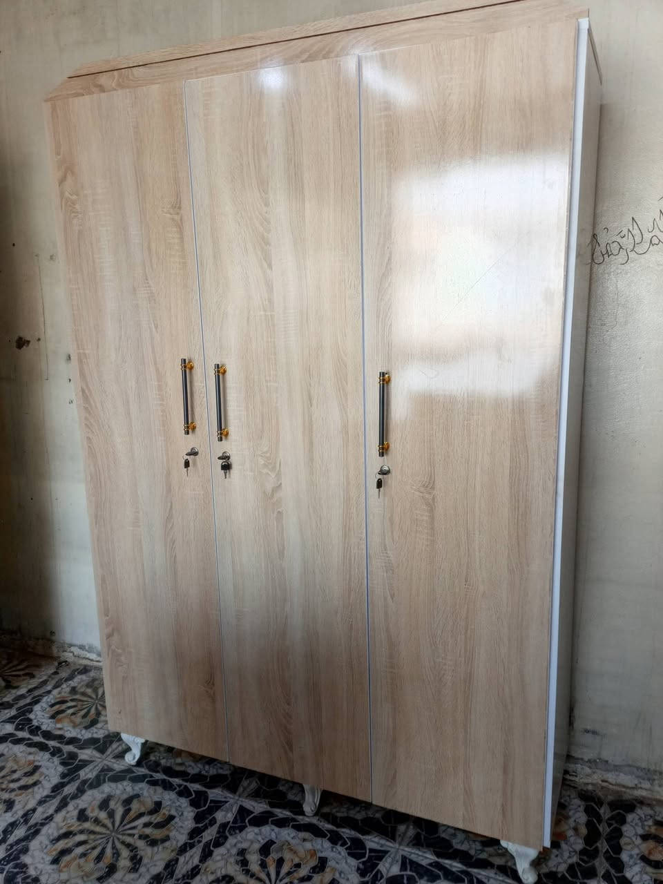 كنتور ٤ بوب جديد تفصال حطاطه السعر ١٧٥ كنتور ٣بوب تفصال حطاطه السعر ١٥٠ العنوان كركوك حي العروبه ***********
