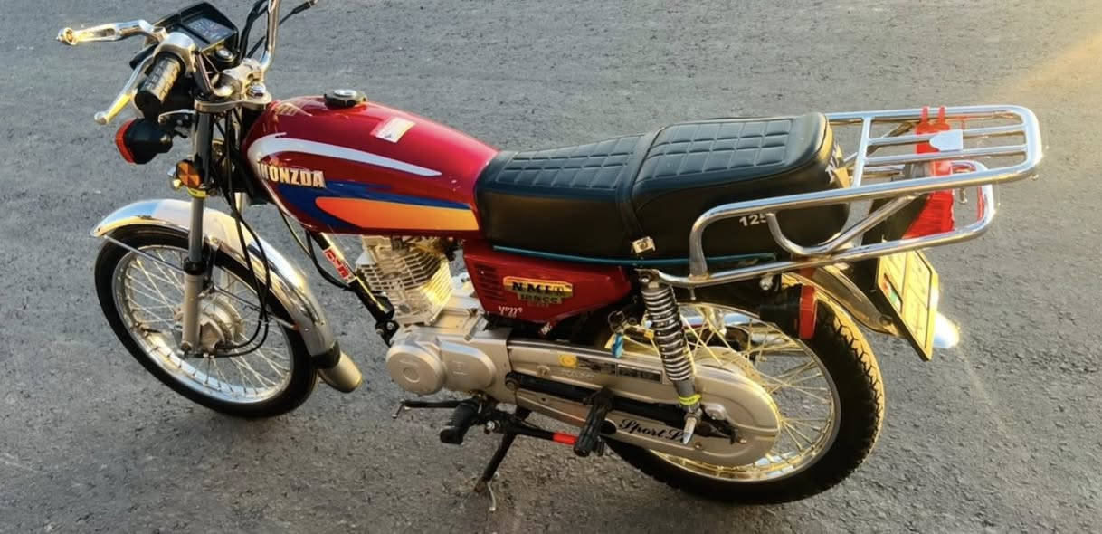 السلام عليكم اربعه كير (شلامجه اصلي  ﴾ (اوراق اصولي ) كامله ماناقصهاا اي شي دراجه تخبل ونضيفه نفس متشوف بلصوره مكاني كربلاء حي القادسيه السعرمليون  ***********
