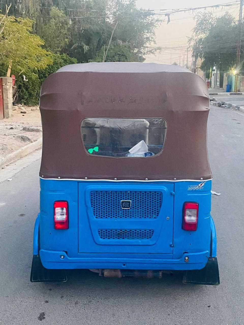 السلام عليكم تكتك للبيع 22 شهر 11بغداد بسمي تحويل ثاني يوم المكينة مفتوحة التكتك  حلوة مكان الحسينية الراشدية السعر 8750امكلف بل نشر شراي اتصل ***********
