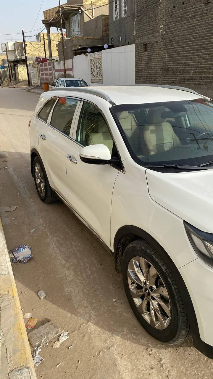 سورنتو ٢٠١٨ خليجي فول عدا الفتحة ماشية ١٦١ حقيقي رقم قادسية السيارة مكفولة من التبديل والصبغ وبيهة حالوب بالقمارة والبنيد التكم ما بيهن ناعمات كلش وقليات (معدودات). السيارة مكانهة بالديوانية للاستفسار الاتصال ***********
