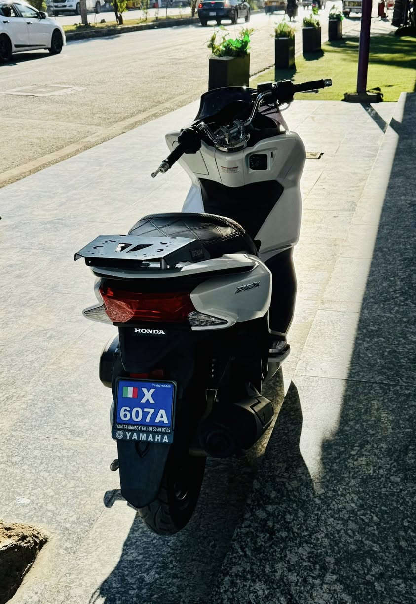 سلام عليكم
دراجة بي سي اكس 
جيل ثاني ياباني
مكفولة كفالة عامة
السعر19$
اوبيهة مجال
***********مكاني واسط
