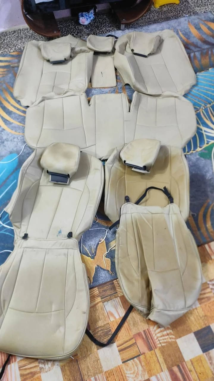 السلام عليكم ورحمه الله وبركاته
تلبيسه جلد اصليه تفصيخ حاويه وارد 
اليابان شرط فتح سيارات جدد لا مجلوخه
ولا ممزوكه تجاويه كامله اي نقص مابيه
تجاوي اماميات الخلفيات مال ثلاجه
لون بيجي 

***********
***********وتساب

موجود توصيل الجميع المحافظة العراق
