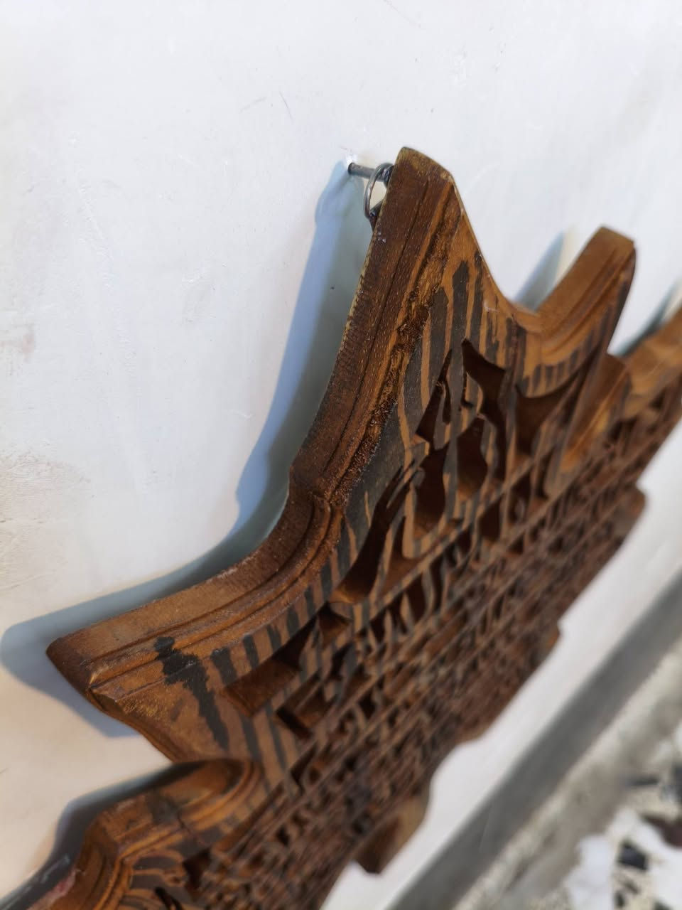 اية الكرسي خشب حفر عمل يدوي هديتها ٥٠ مكاني بغداد *********** يوجد توصيل
