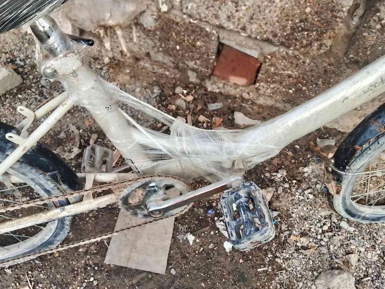 باسكل ابو طبقه السعر 40 الف الرقم *********** المكان المجمع الرجاء بغداد الكر خ
