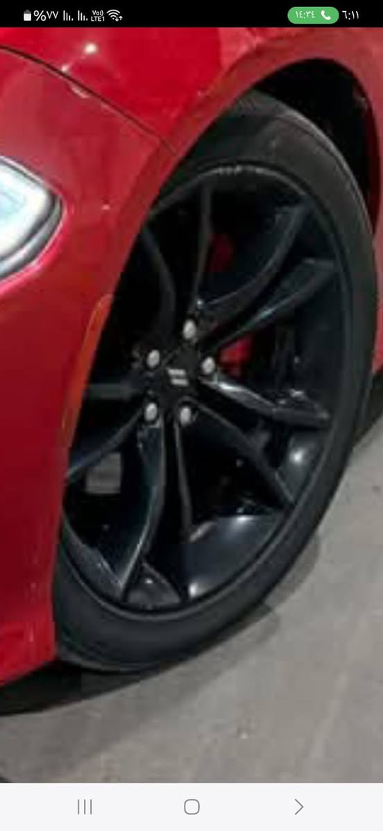 سلام عليكم بلاك توب اصلي حجم 20هوه وتايراته مكفول لبيع ب375 الف وبي مجال ***********
