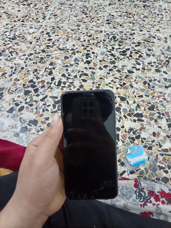 إيفون X ماكس
لجهاز نضيف شوفت عينك 
مبدل بطاريه 100 نوعيه تخبل 
لكامره الماميه واكفه مادري شبيه وكفت
مراوس بأيفون مكاني بغداد مدينه


**إذا كنت صاحب هذا الإعلان وتريد حذفه لأي سبب، رجاءا أرسل رسالة إلى الدعم الفني**