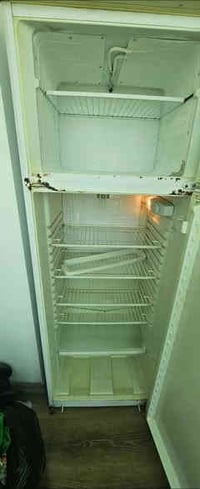 اغراض منزل للبيع بداعي السفر طقم قنفات ١٠ نفرات ٦٠٠ الف غرفة نوم مفرد ...