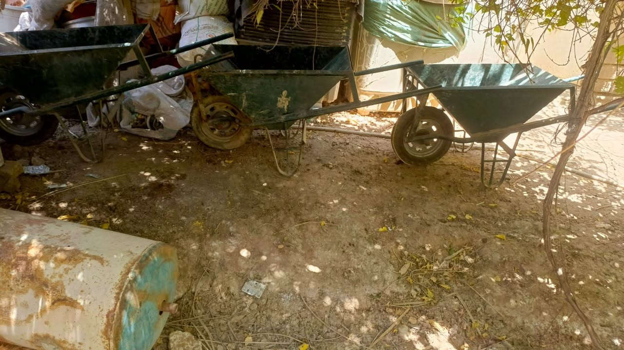 ونج نجفي للبيع جاهز وياه ٣عرباين جدد ماطور جديد جاهز نصب وشتغل
***********
