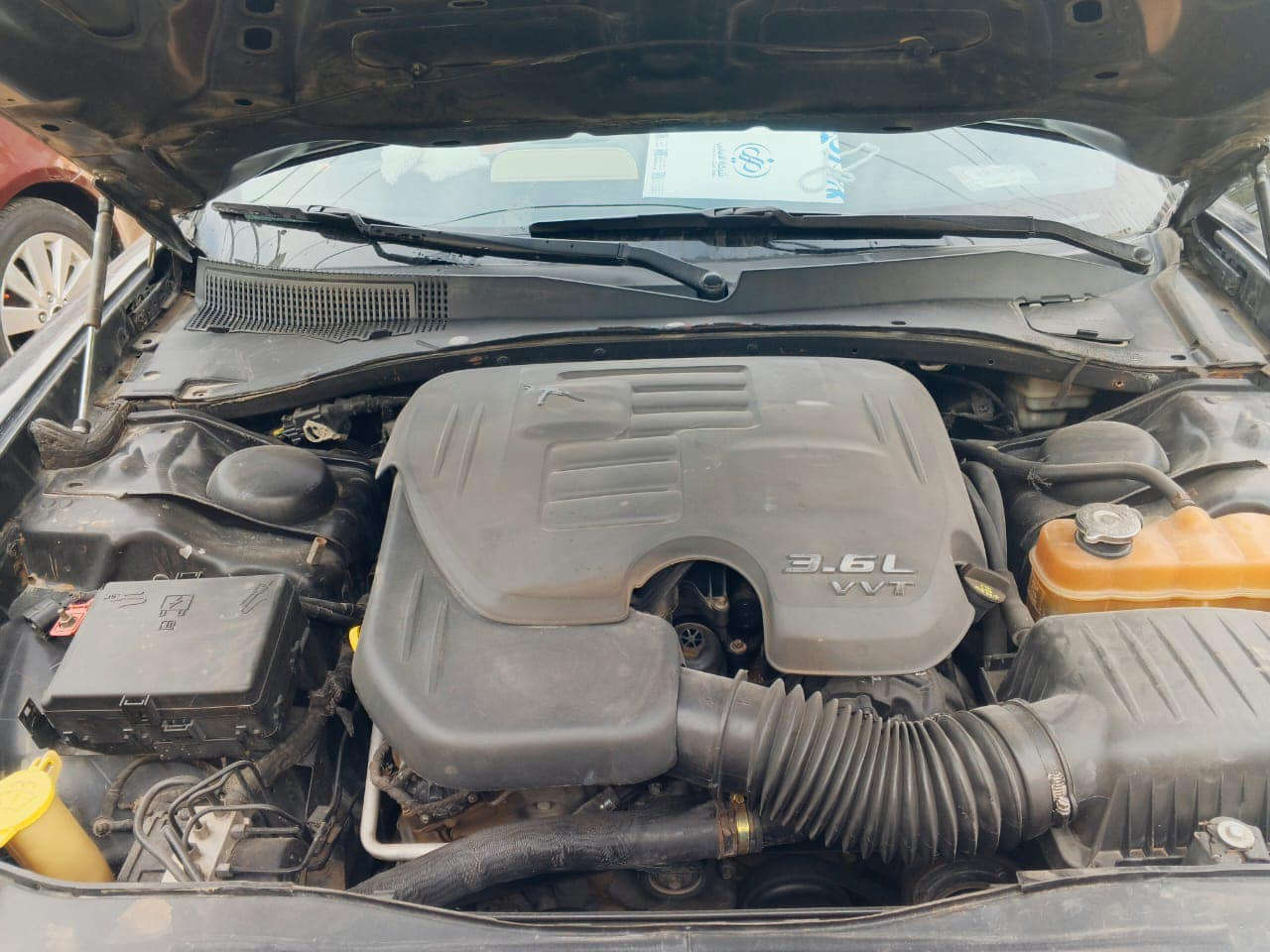 السلام عليكم 
جارجر 14 SXT رقم بغداد
صبغ كلير جاملغ خلفي جهة الصدر 
السياره نظيفه حداديه وتايرات جدد باقي المواصفات العاديه السعر 140$
***********
