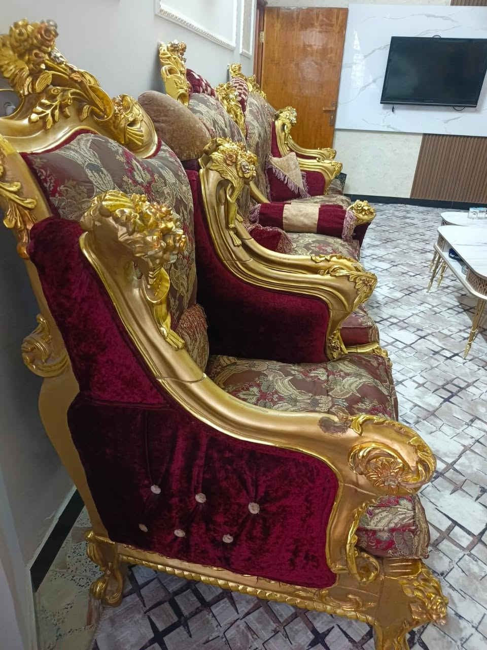 تخم قنفات نوع مصري دمياطي اصلي ١٢ مقعد المكان بغداد نهايه حي أور سبع قصور شارع ابو علي واتساب *********** اتصل واني بخدمتكم
