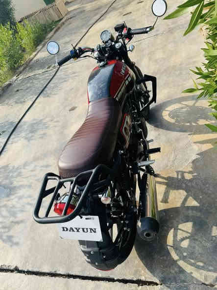 سلام عليكم دايوان لايتي موديل ٢٥ صار ٢٠ يوم من طالعة ماشية١٠٠ كيلو بعدهة عل سحك الدراجة بعدهة بالجيس زيرو مكفولة كفاله عامة اوراق سكنر يعني سحب سعرهة ١٥٥٠ وبيهة مجال مكاني ديالى ***********. متواجد خاص
