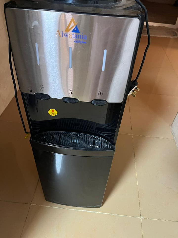 السلام عليكم براد للبيع اخو جديد سعر 80 تواصل واتساب   ‭0781 132 6785‬
