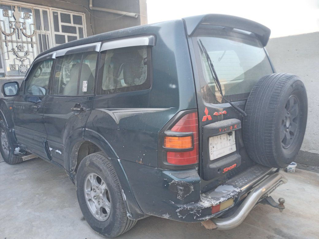 السلام عليكم من رخصت مسول الكروب باجيرو موديل ٢٠٠٢ رقم بغداد الماني السياره مكفوله من الضربه بس بيه قطع صبغ اثر جراد محور كير ومكينه ملكه vvt لايتات زنون تخم تاير صدر جديد السعر ٦٠ للستفسار *********** غير متواجد علنت
