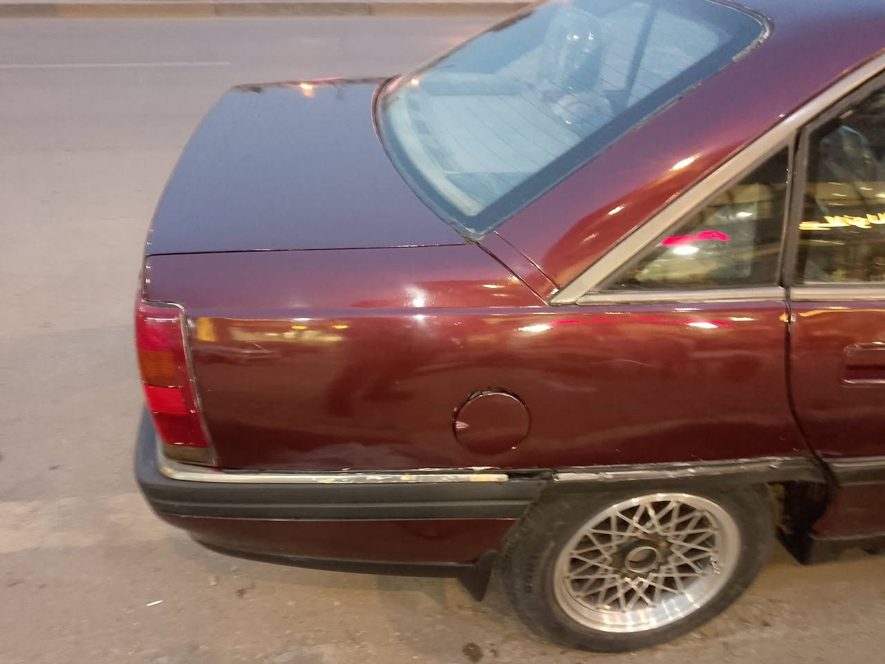 السلام عليكم عندي أوبل اوميكةموديل 93رقم انبار سيارة جديد بمعةمعمرة درجة رقم واحد متواجد في بغداد حي العدل شارع الأسواق المركزية رقم الهاتف ***********والثاني ***********
