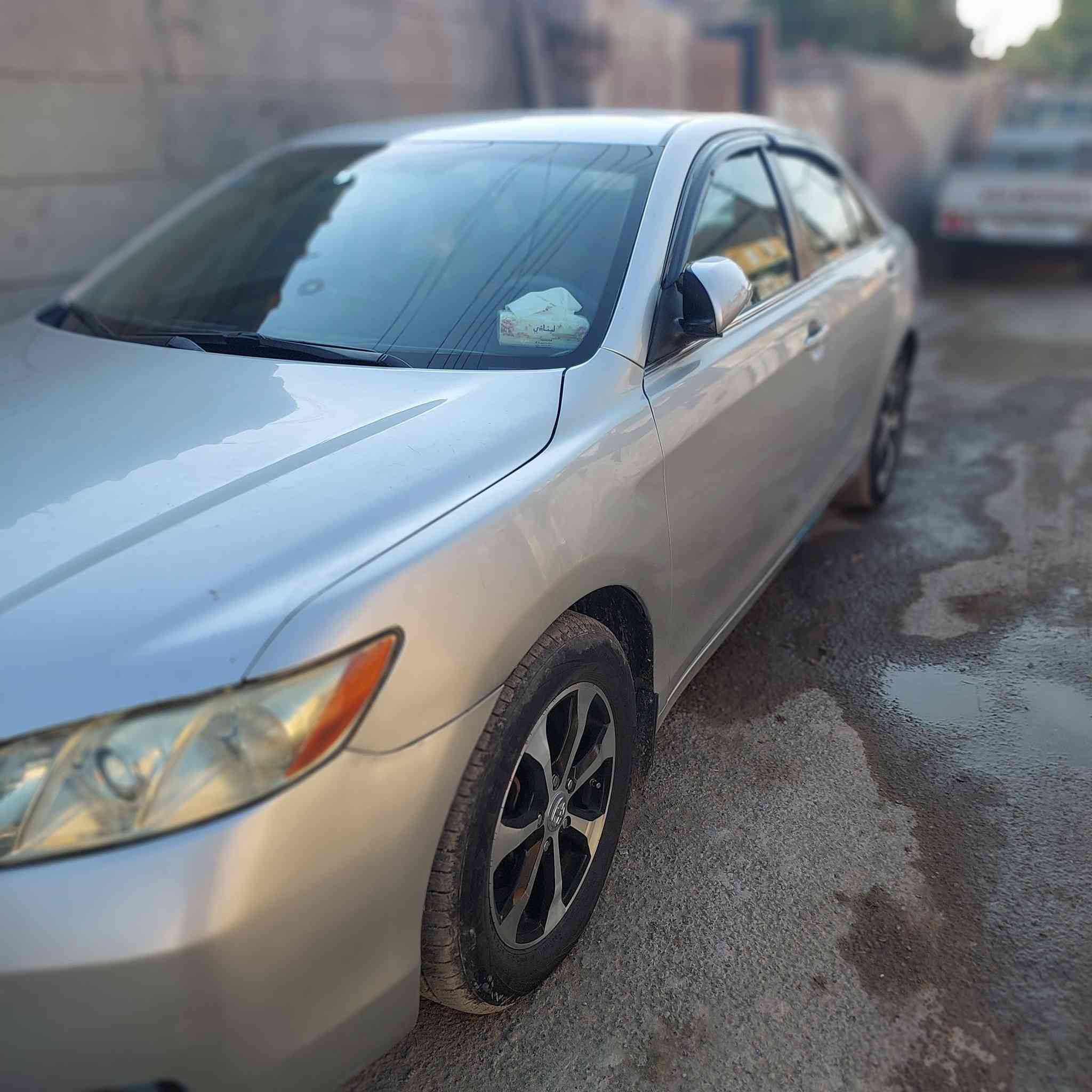 السلام عليكم
كامري ٢٠٠٧ رقم بغداد وارد امريكي 
مصبوغه حزام بدون قماره ولا بنيد 
محرك كير خير من الله تايرات زوج امامي جديد صدر امامي خلفي حادثها فقط جنطه كهربائيات خير من الله ادامه على المحرك فقط الآي بي سي صارله يومين مشتغل دوشمه نظيفه السنويه باسمي تحويل ثاني يوم السعر المطلوب ٩٠ والشراي يتصل على هذه الرقم ***********
