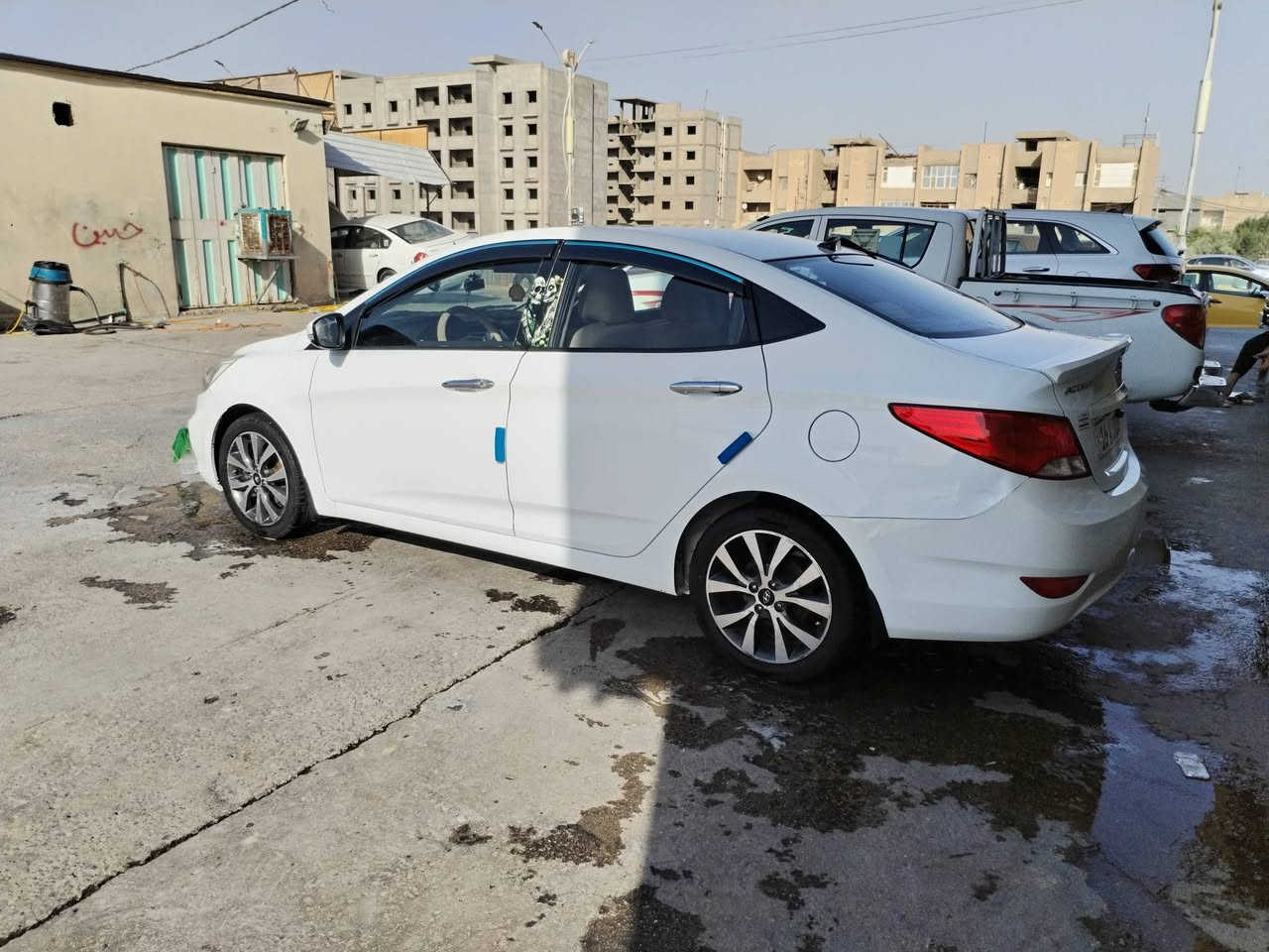 السلام عليكم اكسنت للبيع خليجي مكينه ١٦٠٠  رقم قادسيه انكليزي فول مواصفات مكفوله ماعدا ملاحضات بسيطه للاستفسار *********** واتساب
