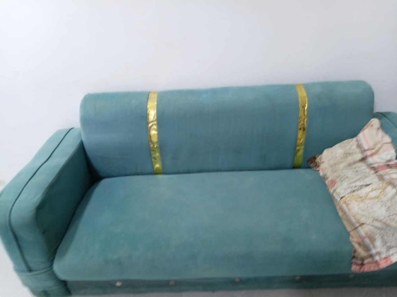 اغراض بيت مستخدمة مكان الدوره


**إذا كنت صاحب هذا الإعلان وتريد حذفه لأي سبب، رجاءا أرسل رسالة إلى الدعم الفني**
