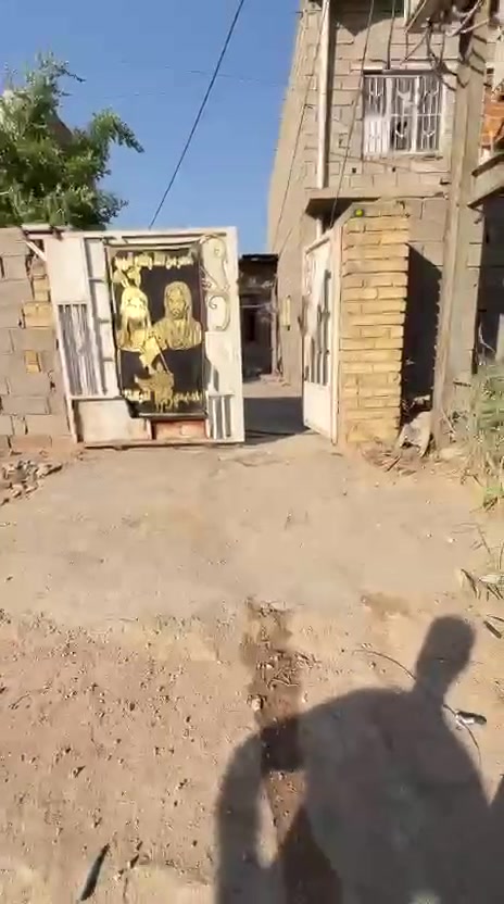بيت مساحه180 واجهه 7متر يحتوى على غرفه صاله وستقبال حمام+2 مطبخ ترك حديقه جبيرة  عنوان مجمع فدك المشتل قرب مولدة ابو ودق السعر36 بي مجال الاتصال ‭***********‬
وتساب ***********
