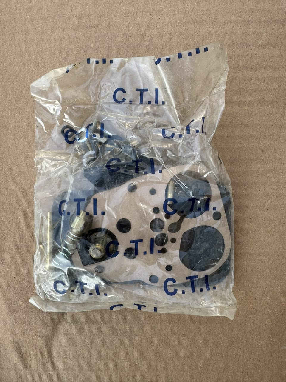 ادوات برازيلي 
مجموعه واشرات كابريتر برازيلي
جلده عصى كير برازيلي جديده اصلي 
تخم دسكات برازيلي
اذان محرك برازيلي
يده باب خارجيه ايمن #برازيلي
شتحتاج اتصل وتدلل 
***********
