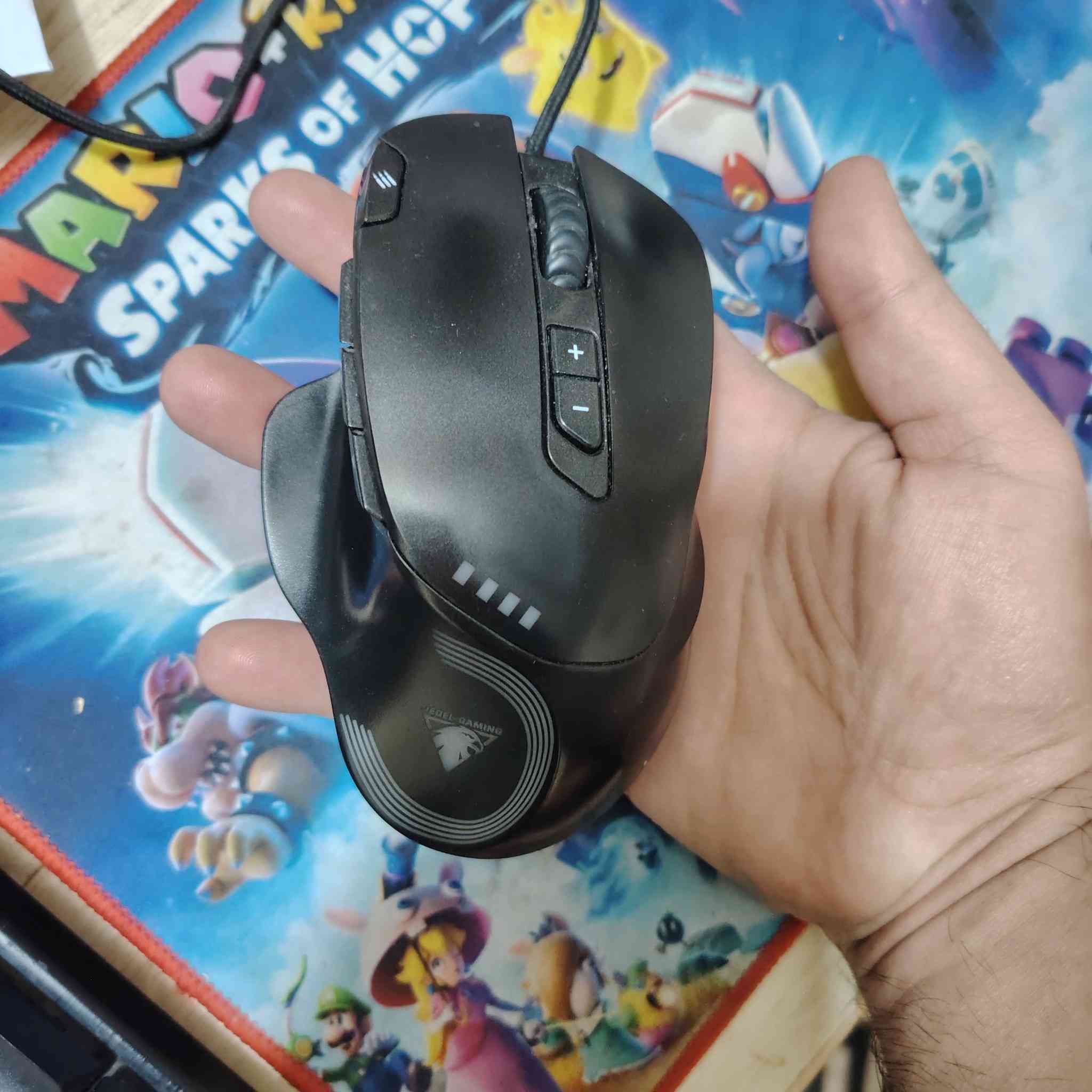 سلام عليكم
تجميعة كامله من كيس وشاشه وكيبورد وماوس للبيع  تشغل جميع الالعاب بموصفات حلوه 
الموصفات 
المعالج : amd rayzen 5 2600 
كارت شاشه : invidia 3060 12 GB 
مذربود : asrock 450M pro 4 
بور سبلاي : thermal take 650 W 
الرامات : 16g DDR4 2*8 
 هارد  SSD M.2 Nvme 500 GB
  الكيس xigmatic RGB
كيبورد ريد دراكون  redragon  RGB
الماوس JEDEL GM 1120
شاشه حجم 24  ips  
تجميعة كامله مكمله تجي تفصح براحتك وتشوفها زين يله تاخذها  
والكيس بي اكثر من ٢٠ نمط للالوان وتغيره لون كيس وجامعة صفح موجوده 
مكاني بغداد جميلة الاولى
رقم الهاتف واتس اب ***********
السعر 1050 مليون وخميسن الف بيها مجال بسيط
