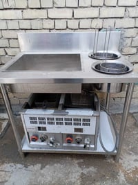 ملوثة + شواية كنتاكي جديدة استخدام يومين فقط مكاني بغداد التواصل 07713...