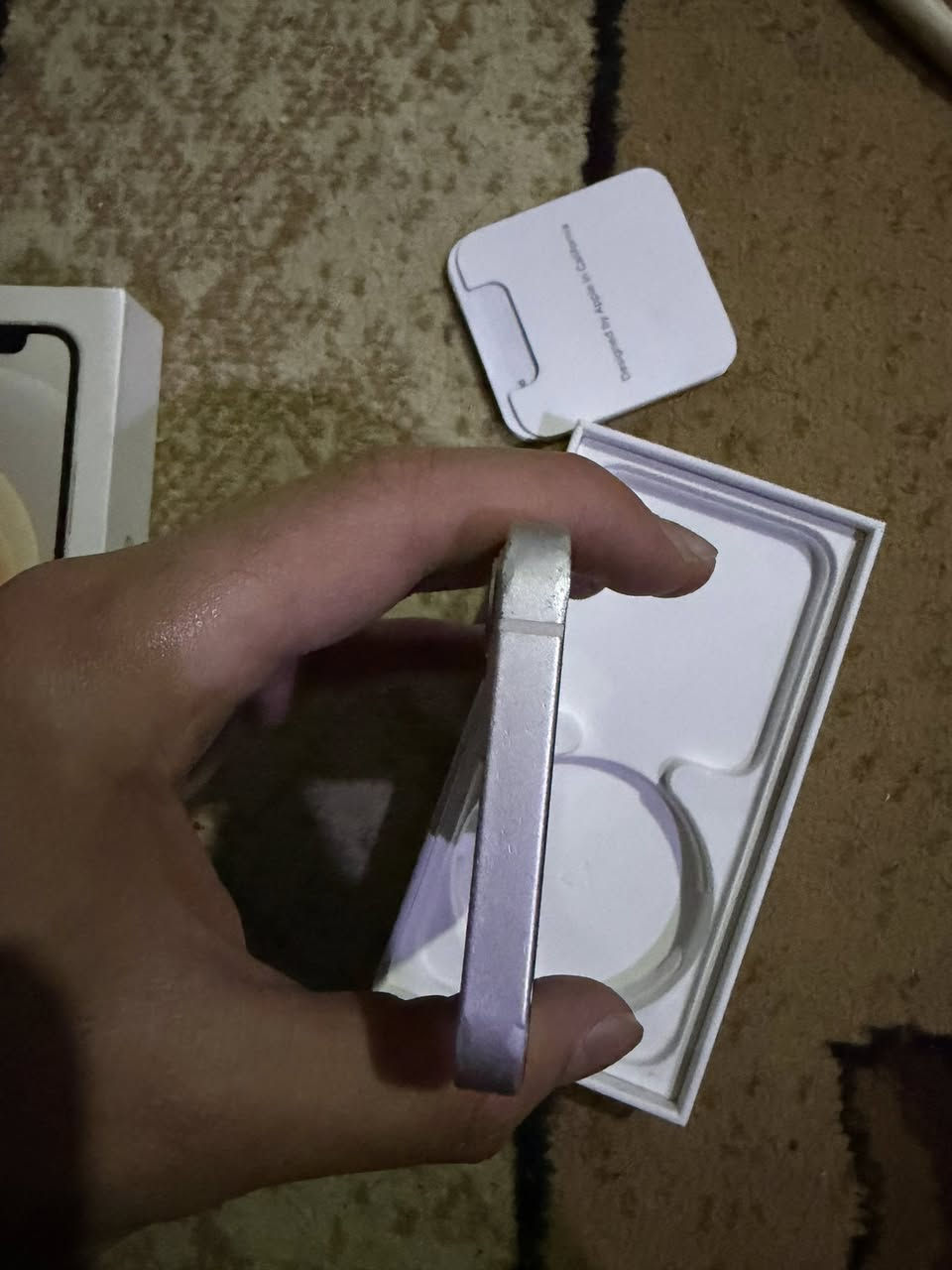 السلام عليكم ايفون ١٢ ميني للبيع 
العدسه الخارجيه للكامره مكسوره 
128 ذاكره
بطاريه 77
سعر 225 وبي مجال
مكاني بغداد حي الخضراء


**إذا كنت صاحب هذا الإعلان وتريد حذفه لأي سبب، رجاءا أرسل رسالة إلى الدعم الفني**