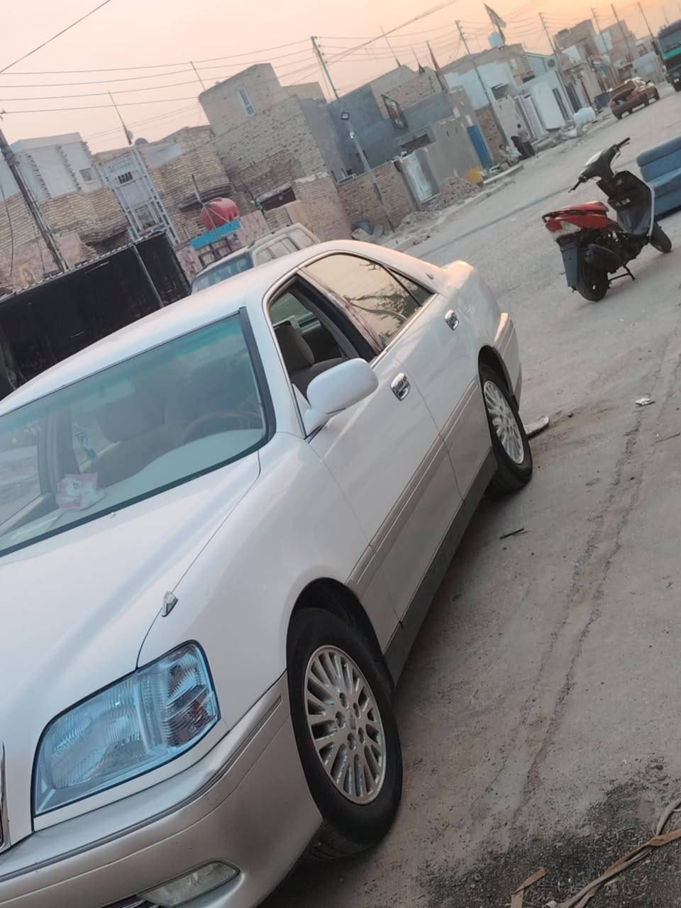 ملكه كصه قماره متومه محرك دي فور الجبير السعر ٥٠ وبيه مجال بيع او مراوس بسياره اصوليه مكان السياره ميسان رقم الهاتف ***********
