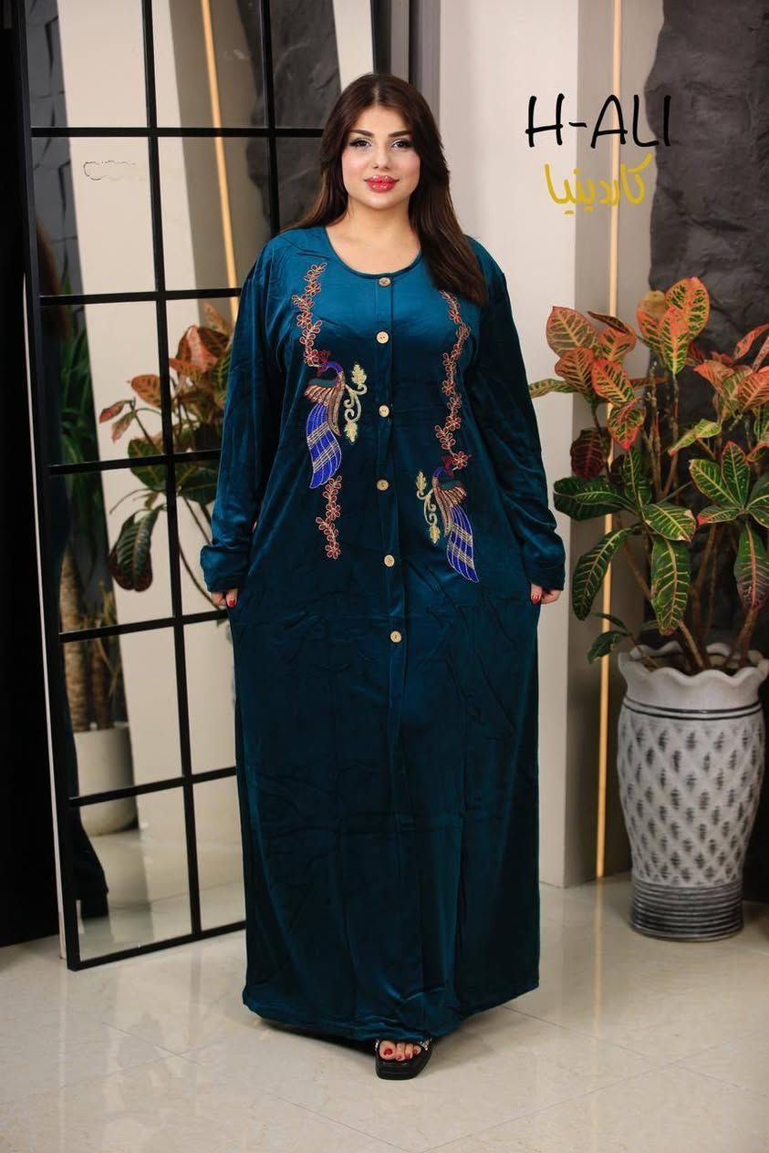 مخمل
 اوقات العمر من الساعه ال٣ ظهر الئ الساعة F٤٣
بسعر المصنع نزلنه السعر 5 الف الف
الخامه ولا غلطه
جديد تفليش اسعار
دشداشة ملمس ناعم ٦الف
قالب جبير 
كوت الخاجيه
بداية شارع 40
جوار مخبز سيد علي ابو الجير 
للاستفسار ***********
