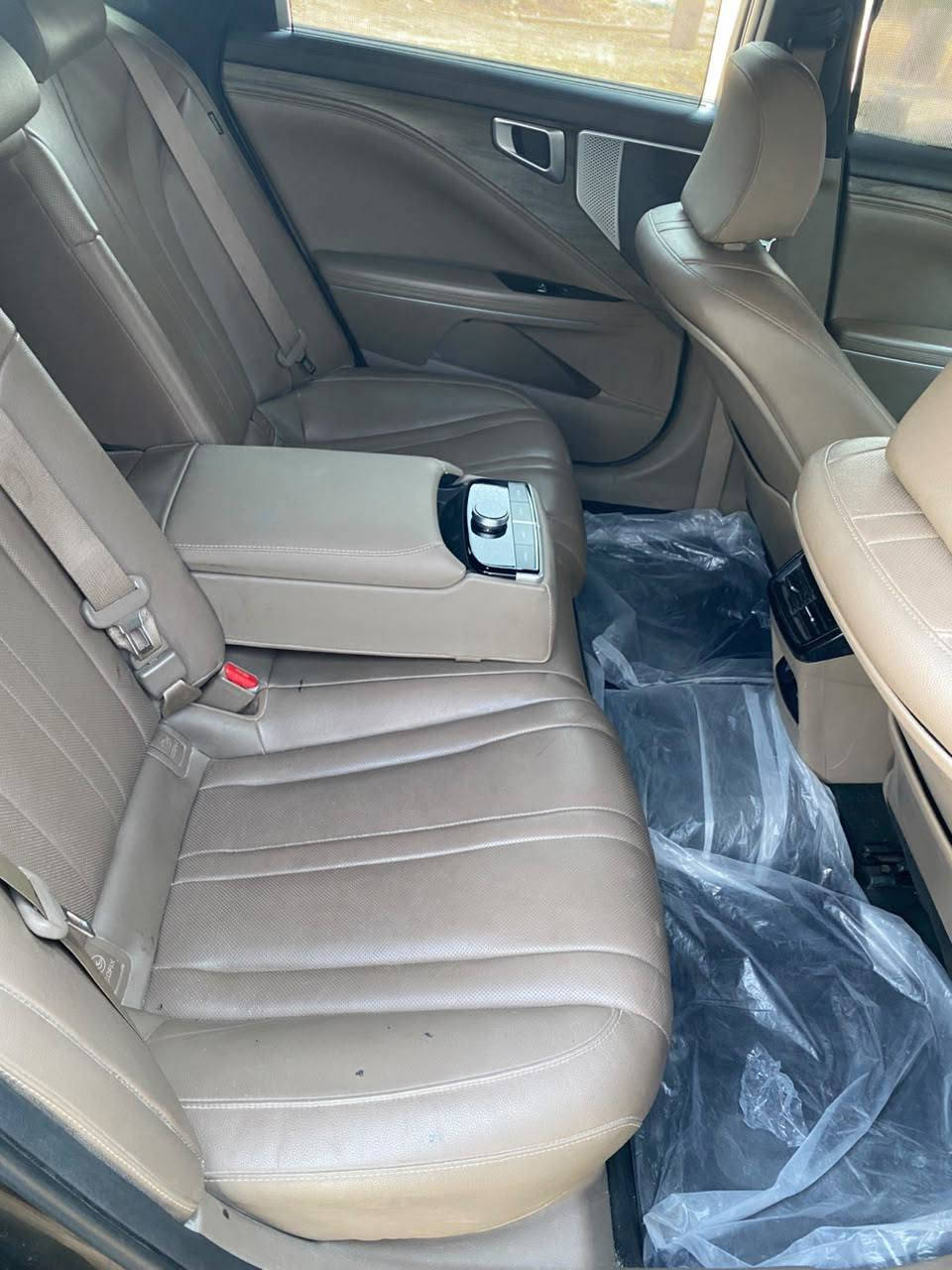 السلام عليكم k8 هايبرد محرك 1600 تيربو موديل 23 
فول مواصفات كير محرك صدر كفاله 
تخم تاير جديد سياره بدون نقص 
رقم اربيل الدولي سنويه جديده 
مكاني واسط قضاء الصويره 
معروضه ب 170 وبيه مجال 
ملاحظه بيه صبغ صفحه 
و نص القماره اثر بنيد طاير 
***********
