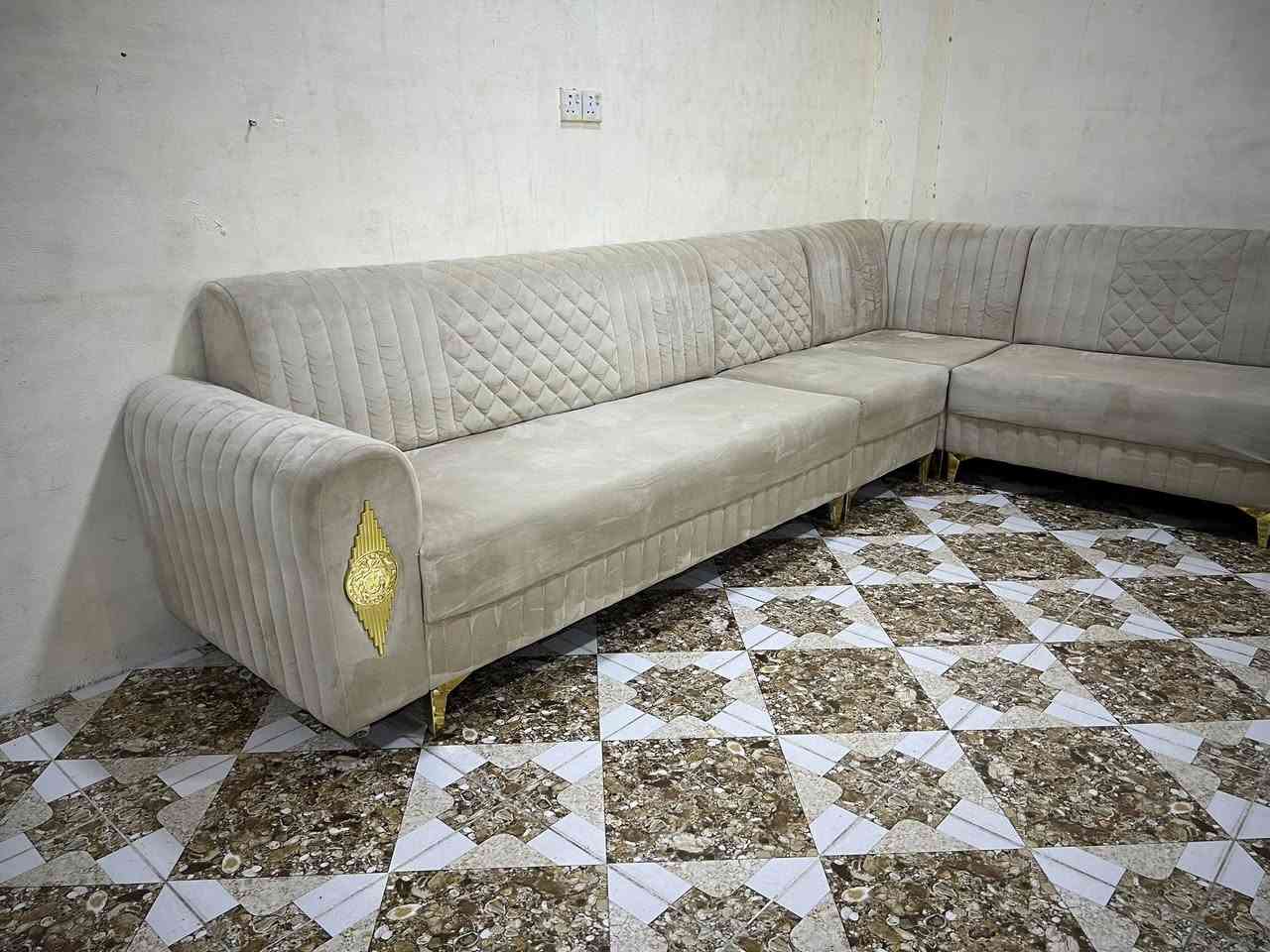 @
ئةم زاويية 10نةفةريية
بؤفرؤشتن بيعيبة سةعري
مناسبة ٢٠٠هةزار
ژم***********
شوين كةلار
