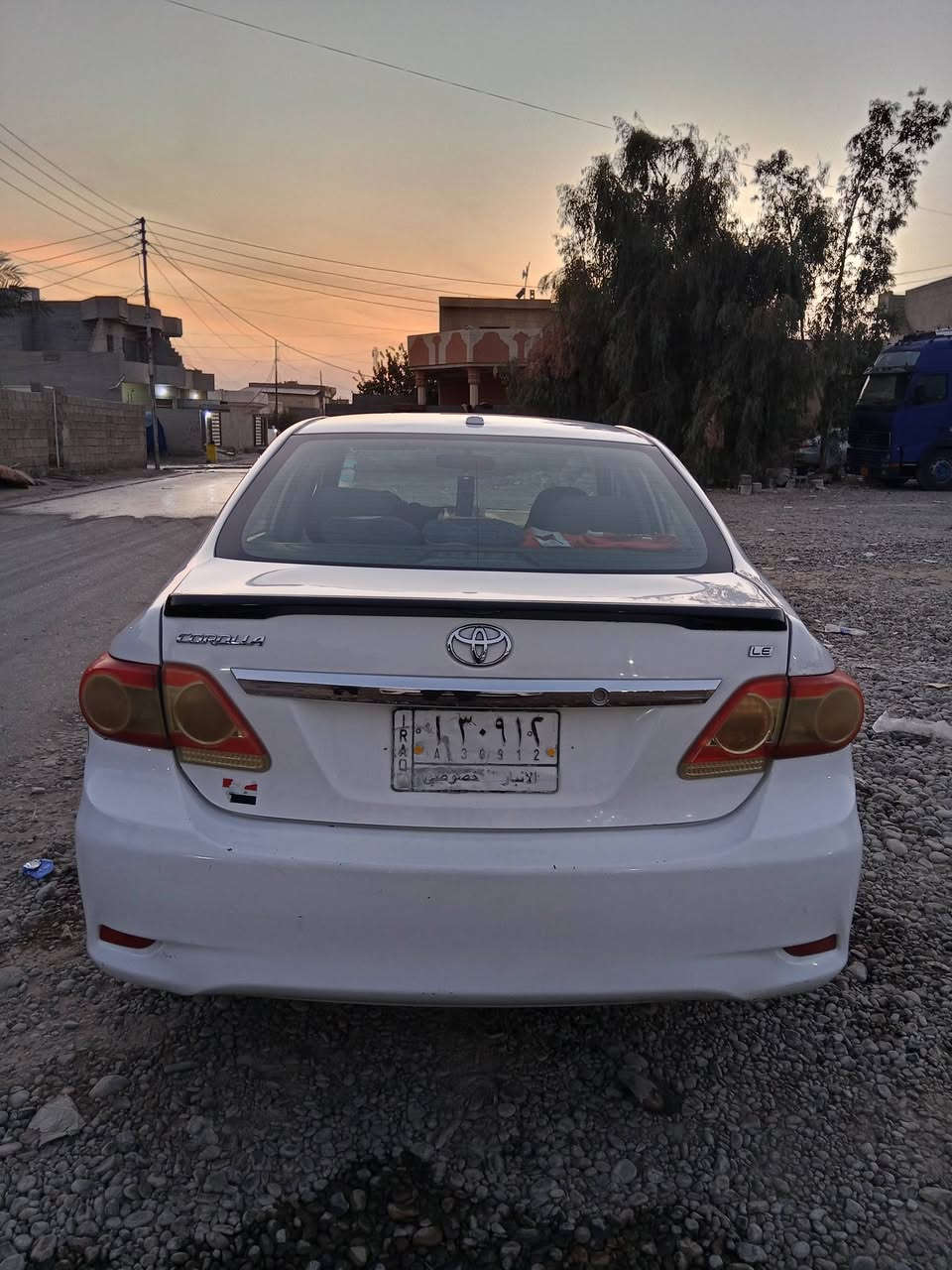 سلام عليكم كورلا موديل 2009 وارد امريكي بيها باب امامي صبغ وجاملخ خلفي صبخ بدون دواخل سنويه بأسمي كبل تحويل رقم انبار 
 سعر دفتر وخمسه وبيها مجال 
المكان / الانبار الرمادي 
رقم الهاتف / ***********
