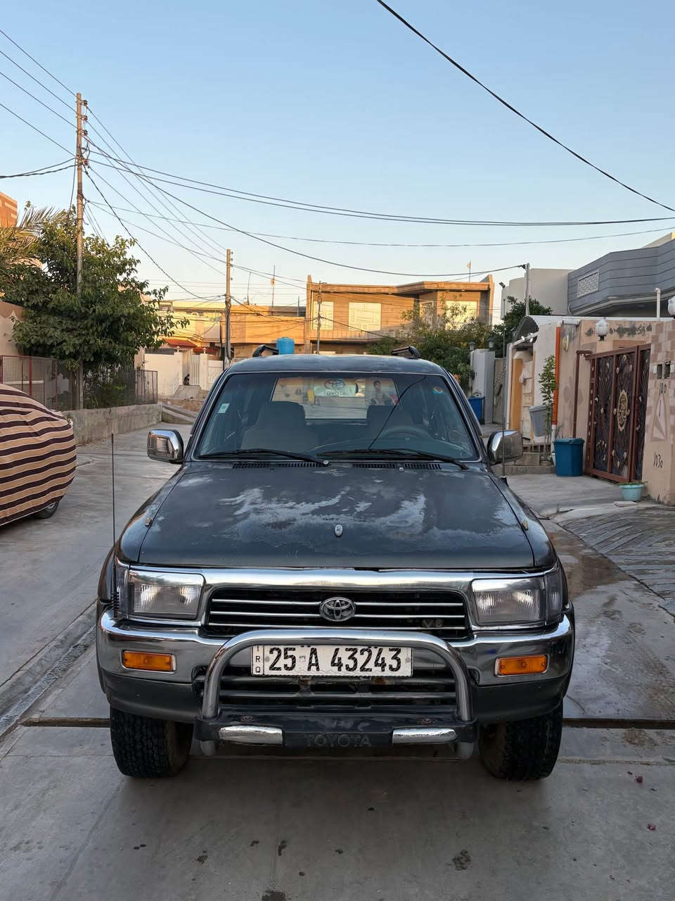 للبيع تويوتا سورف 
موديل 1991
مكينه vvt 3000 رياضي
كير اوتوماتيك 
تخم تاير جبلي نقشه خشنه جديد 
كير ومكينه بشرط نعومه لا تبخير ولا تنقيص
تبريد شغال 
باتري جديد فيتبم جديد 
كهربائيات كلها شغاله بدون نقص كلوب 
سياره نضيفه وبلاديه نيكلاتها ودعامياتها كلها بلاديه وكاعده
 السياره صبغها جارد بدون ضربه بدون قطرة خياس مكفوله شواصيها بشرط الفحص
جاماتها كلها كهرباء وشغالات حتا الخلفيه شغاله 
السياره رقم كركوك انكليزي الدولي الجديد باسمي صالحه لغاية 2030 هزه جديد
شرط التحويل سنويه باسمي 
السعر (60)وبي مجال شراي تشلع عيوني مارجعك
مكان السياره ديالى خانقين 
اخوان الشراي يتصل اعتذر ماجاوب خاص 
للتواصل *********** خناقين, ديالى

