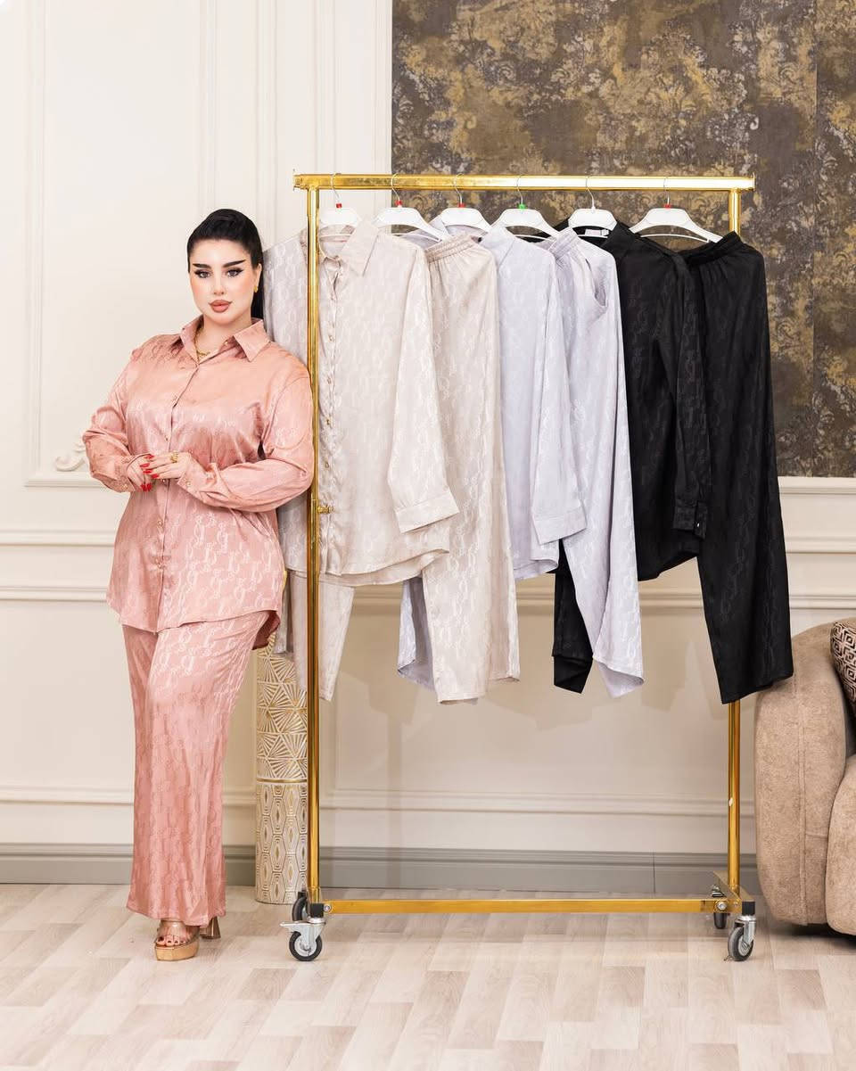 😍#جديدنا_وصل😍

سوت  نسائي  🥰 

#الخامه_ جاكار حرير ___درجة_اولى 

القياس. Xl. Xxl. 3x

سعر الدرزن  .265 الف

 المفرد  35 الف


**إذا كنت صاحب هذا الإعلان وتريد حذفه لأي سبب، رجاءا أرسل رسالة إلى الدعم الفني**