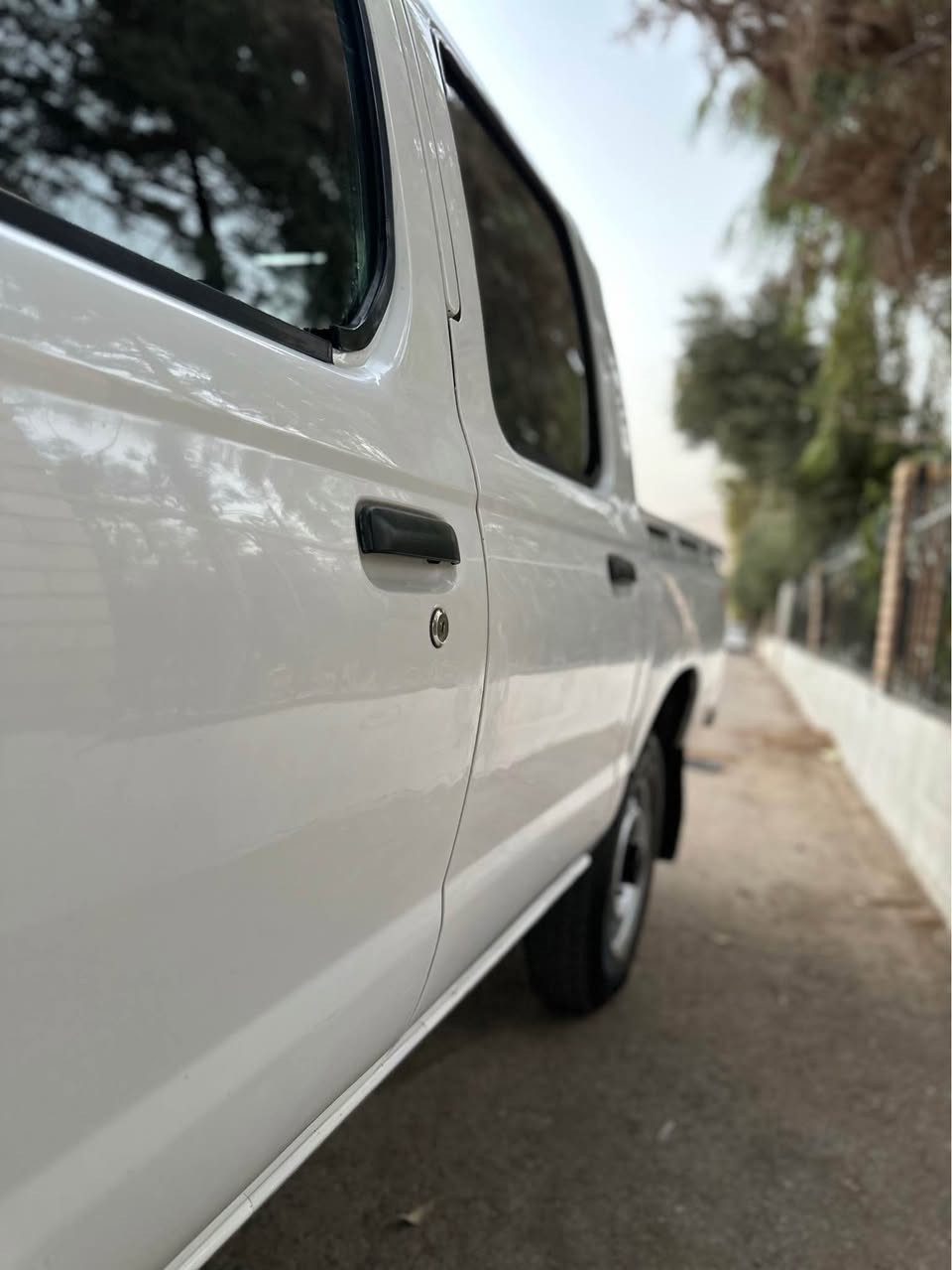 نیسان مۆدێل ٢٠٠٢ تەبرید پاوەر سەنەوی ٥ مانگە بەسەر چوە ٤ پەلە بۆیاخی هەیە پێشو پشتی کەپسە بە شەرتی تحویل غرامە گێڕو مەکینە ئەکسل تەقەو ڕەقە بە شەرت سەیارەکە هەتا حەزکەی تنو تۆ ڵو جوانە دار بنديهكان, السليمانية


**إذا كنت صاحب هذا الإعلان وتريد حذفه لأي سبب، رجاءا أرسل رسالة إلى الدعم الفني**