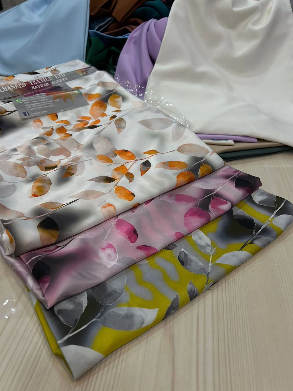 اقمشة مخاوير 
يرهم فستان وقميص
حبر أرماني
ديالى/ المقدادية/ السوك القديم
***********
