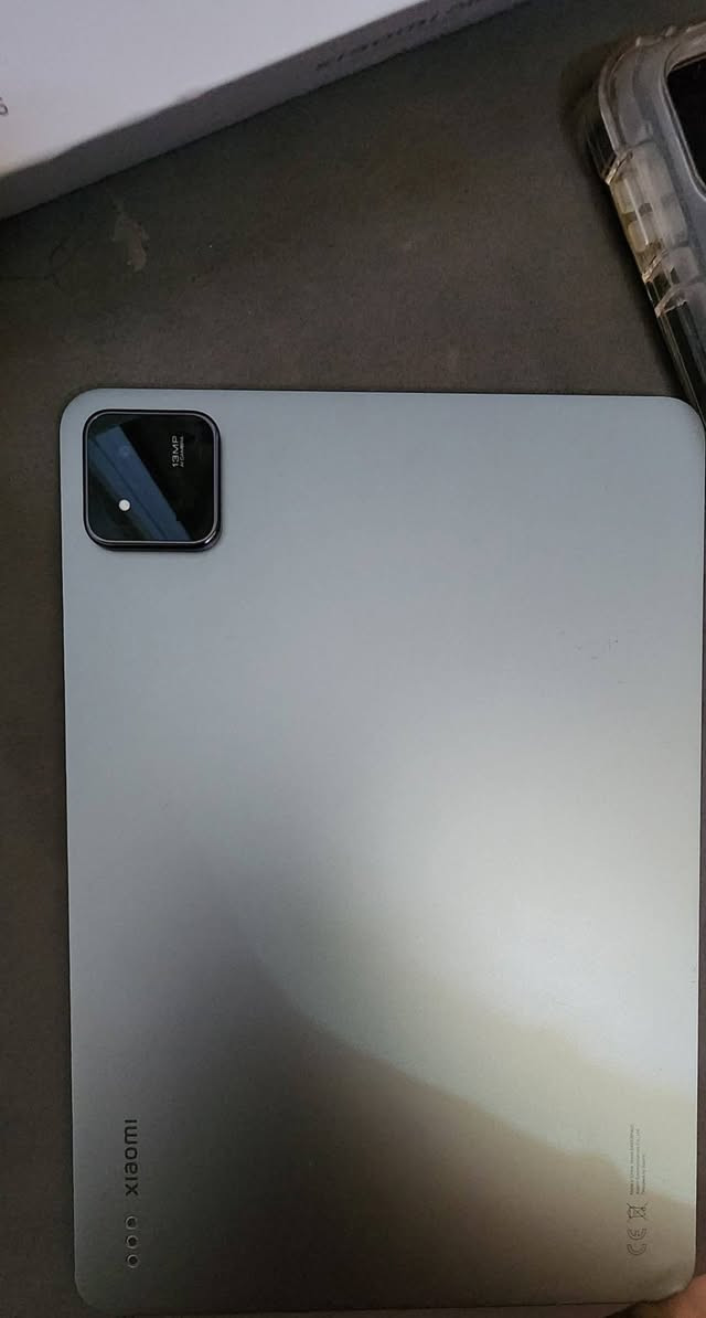للبيع 
ايباد شاومي 7pad
البطاريه 100%
سعه تخزين 256
ما مفتوح  ولا مصلح شبه جديد 
اكو احد زوايه بسبب وكعه لا مأثر عليه بشي 
استعماله جيد جدا  
سعره. 400  قابل للتفاوض البسيط 
***********

